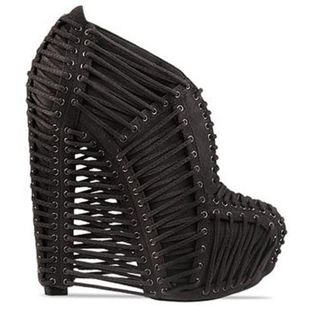 Iris Van Herpen X United Nude Iris Shoe in grey
